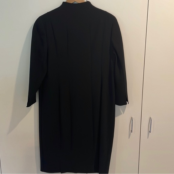Akris long sleeve black zip front dress. Size 14. - Picture 5 of 6